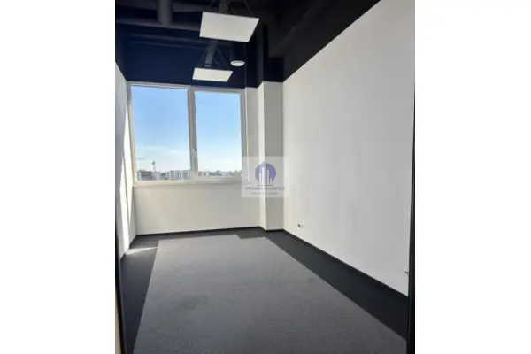 mazowieckie, Warszawa, Włochy, Łopuszańska, Włochy: lokal biurowy 18,70m2 do wynajęcia